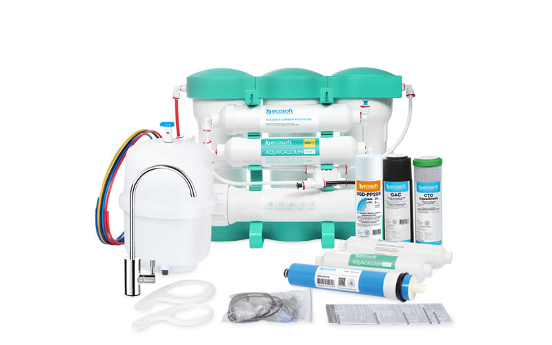 Obsah balení kuchyňského RO filtru Ecosoft PURE AquaCalcium MINT s mineralizací vody